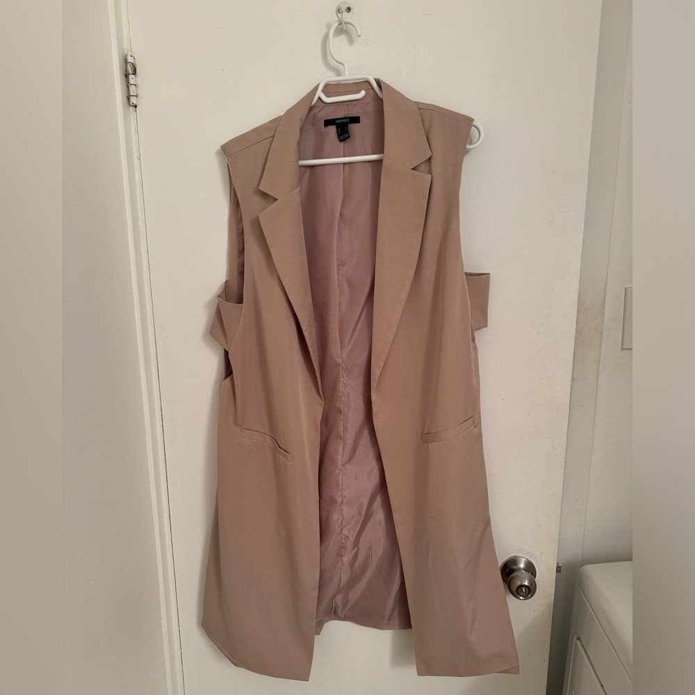 COPY - NWOT Forever 21 Old Pink Sleeveless Long Blazer